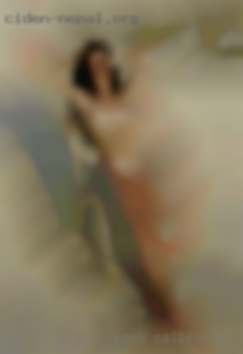I am a  pleasure/brat in Fresno, California sub.