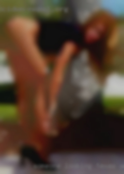 Someone looking to explore fun Texas swingers times.